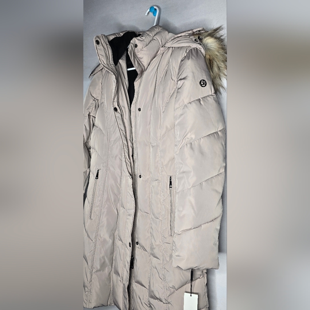 NWT Calvin Klein Womens Beige Puffer Hood Jacket with Fur Size M - Picture 2 of 8